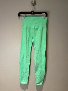 Free People Movement Mint Green Seamless Ribbed legging Size Medium / Large